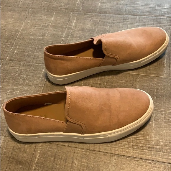 H&M Shoes - Slide on pink shoes
